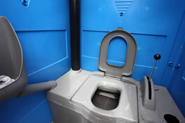 Best Porta potty rental near me  in Lemoore, CA