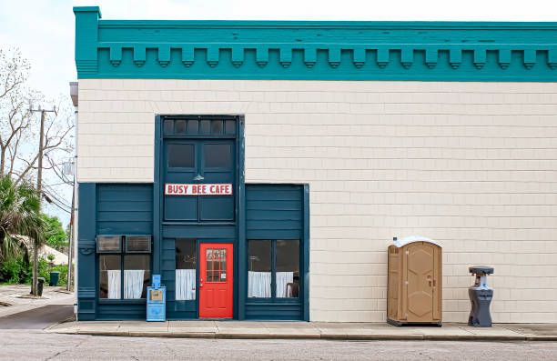 Best Porta potty rental near me  in Lemoore, CA